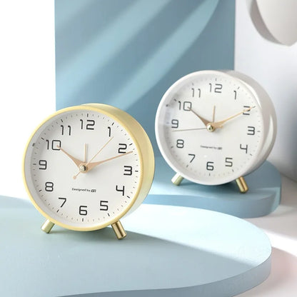 Scandinavian Silent Table Clock Modern Metal Desk Clock Battery Operated