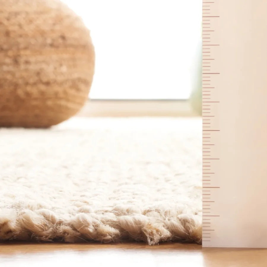 Ivory Round Scandinavian Area Rug, 4'