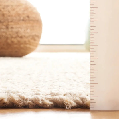 Ivory Round Scandinavian Area Rug, 4'