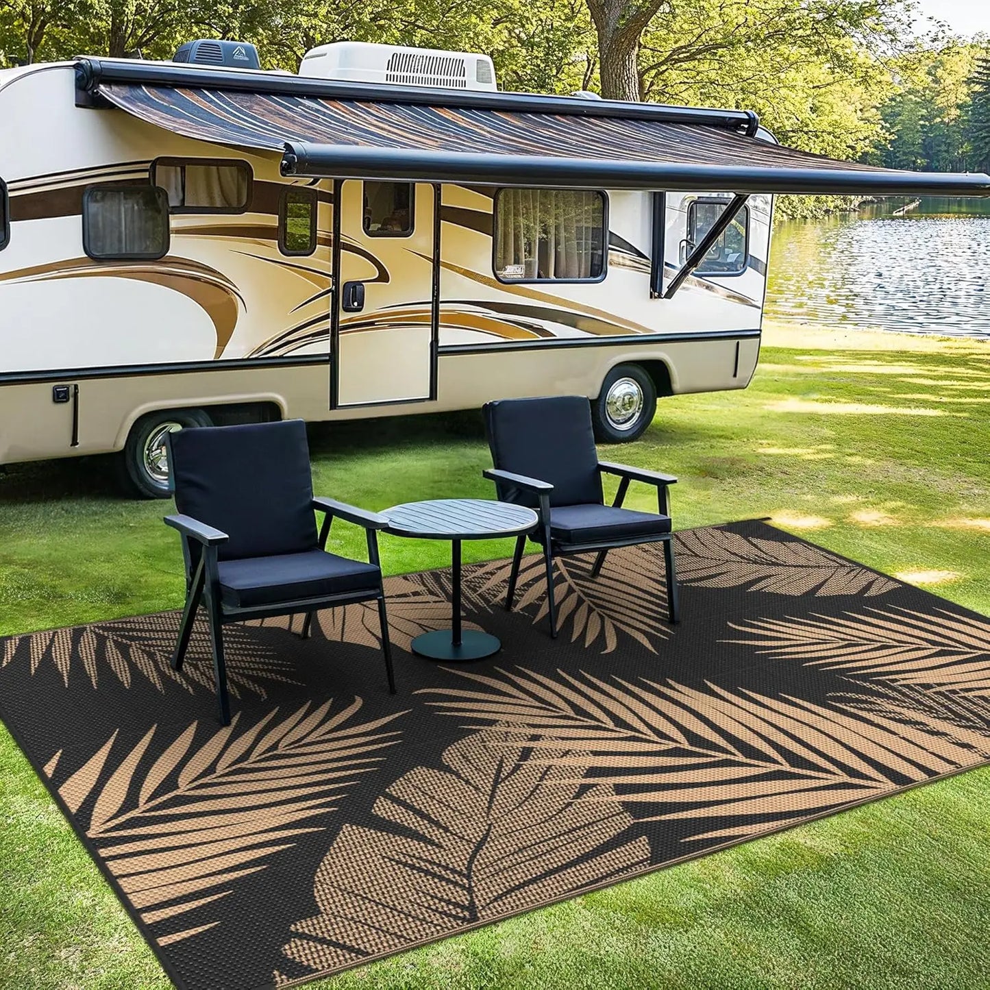 Reversible Palm Leaf Outdoor Rug